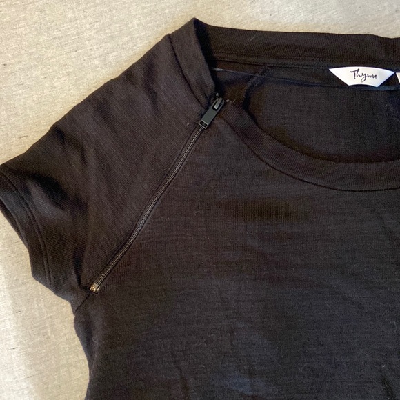 Thyme Maternity breastfeeding tunic, size S - Picture 2 of 3